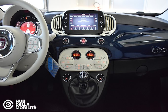 FIAT 500 1.0 Hybrid Dolcevita
